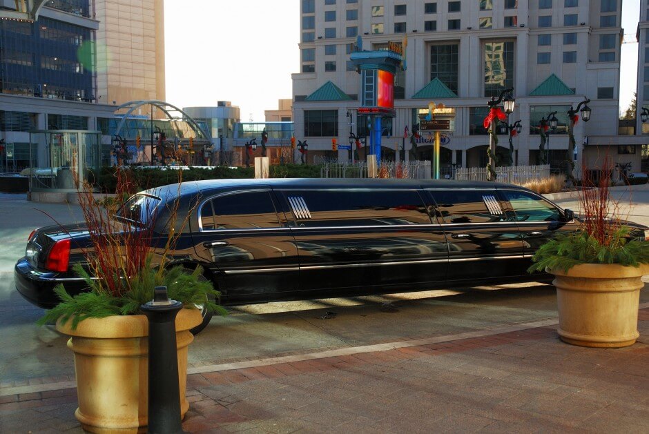 5 Reasons to Use Boston Limo Service;